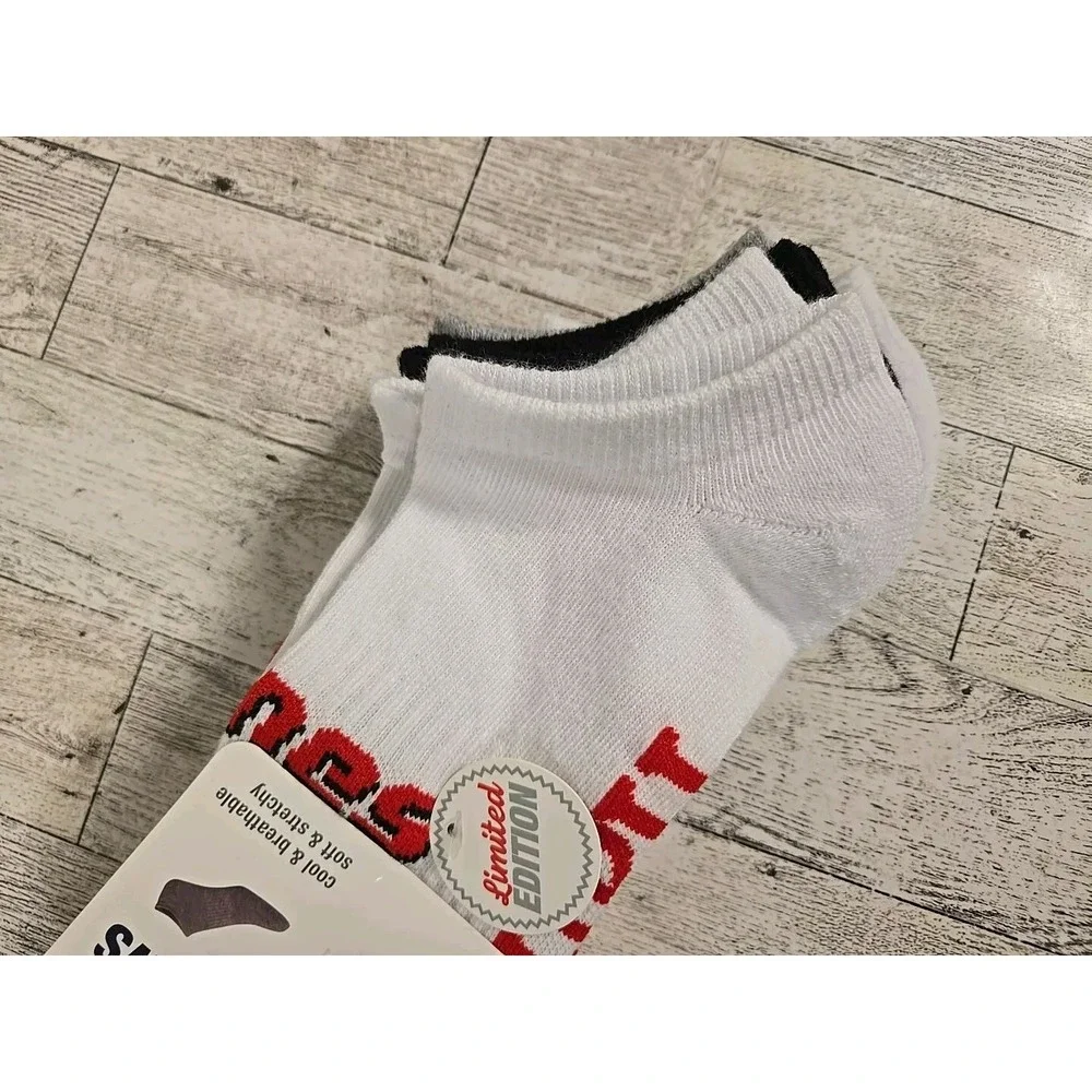 Hanes Socks NO SHOWS Mens 4pk Shoe Size 6-12 Lot of 2 Soft Stretchy Gray White